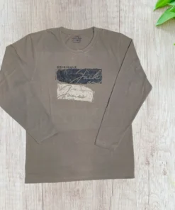 T SHIRT